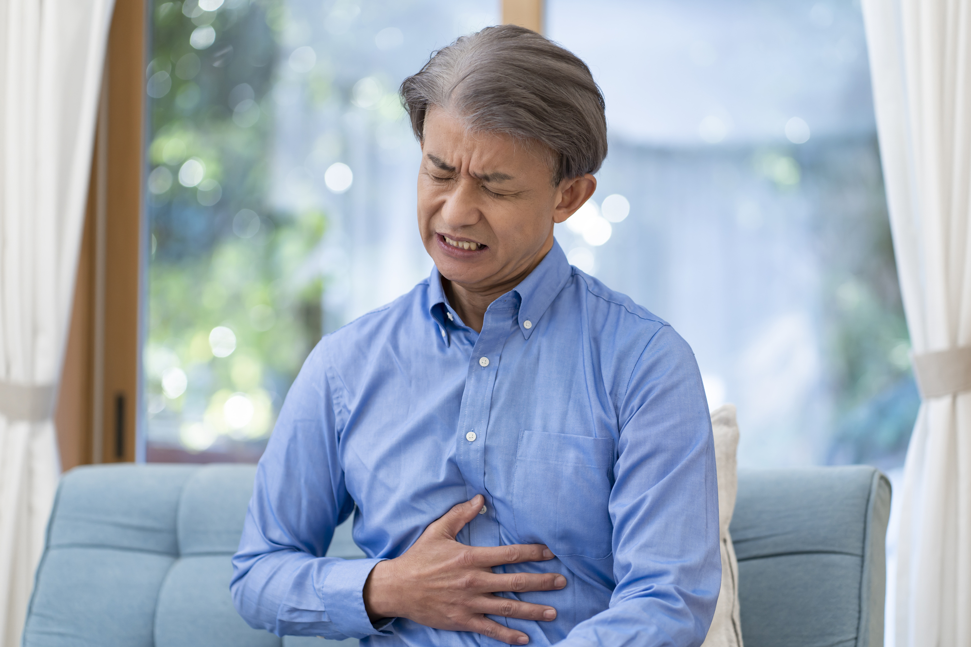 胃が痛い…胃痛の原因は？